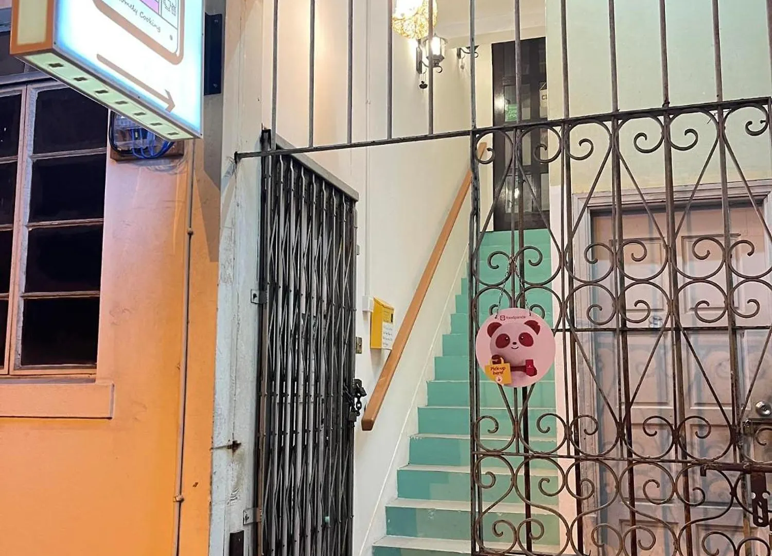 Aru Corner Tanjung Aru 6B1Br Retro Hideout Apartment Kota Kinabalu