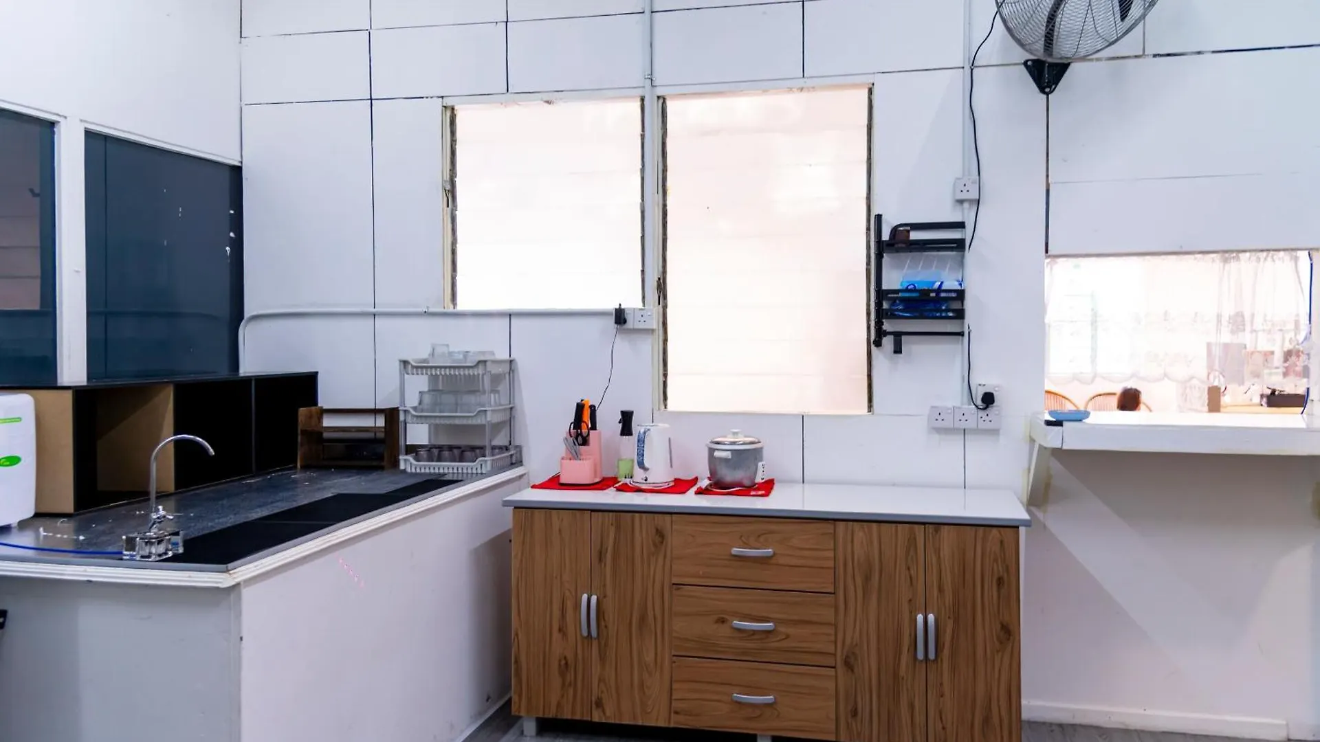 Aru Corner Tanjung Aru 6B1Br Retro Hideout Apartment Kota Kinabalu Malaysia